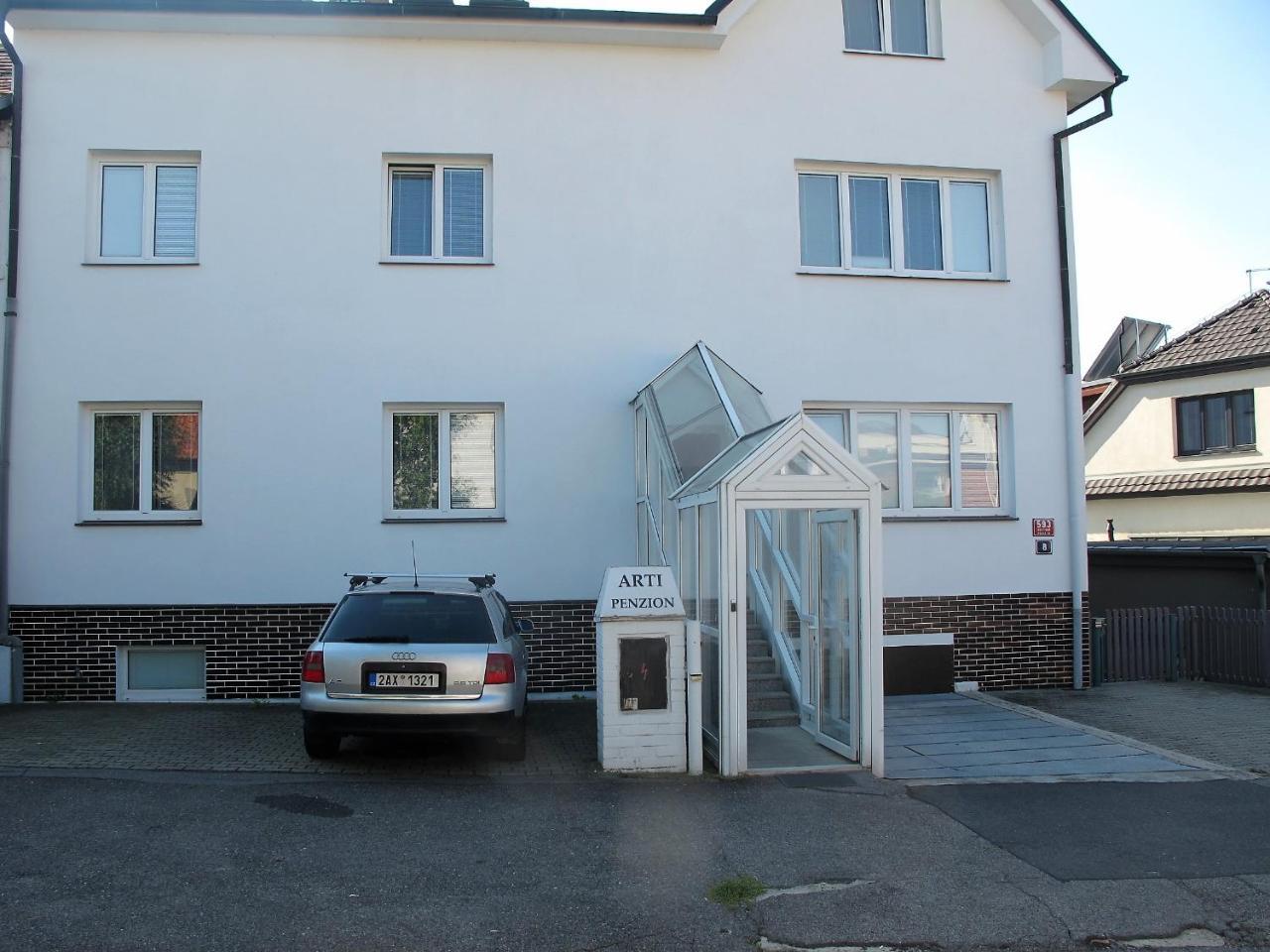 Penzion Arti Prague Exterior photo